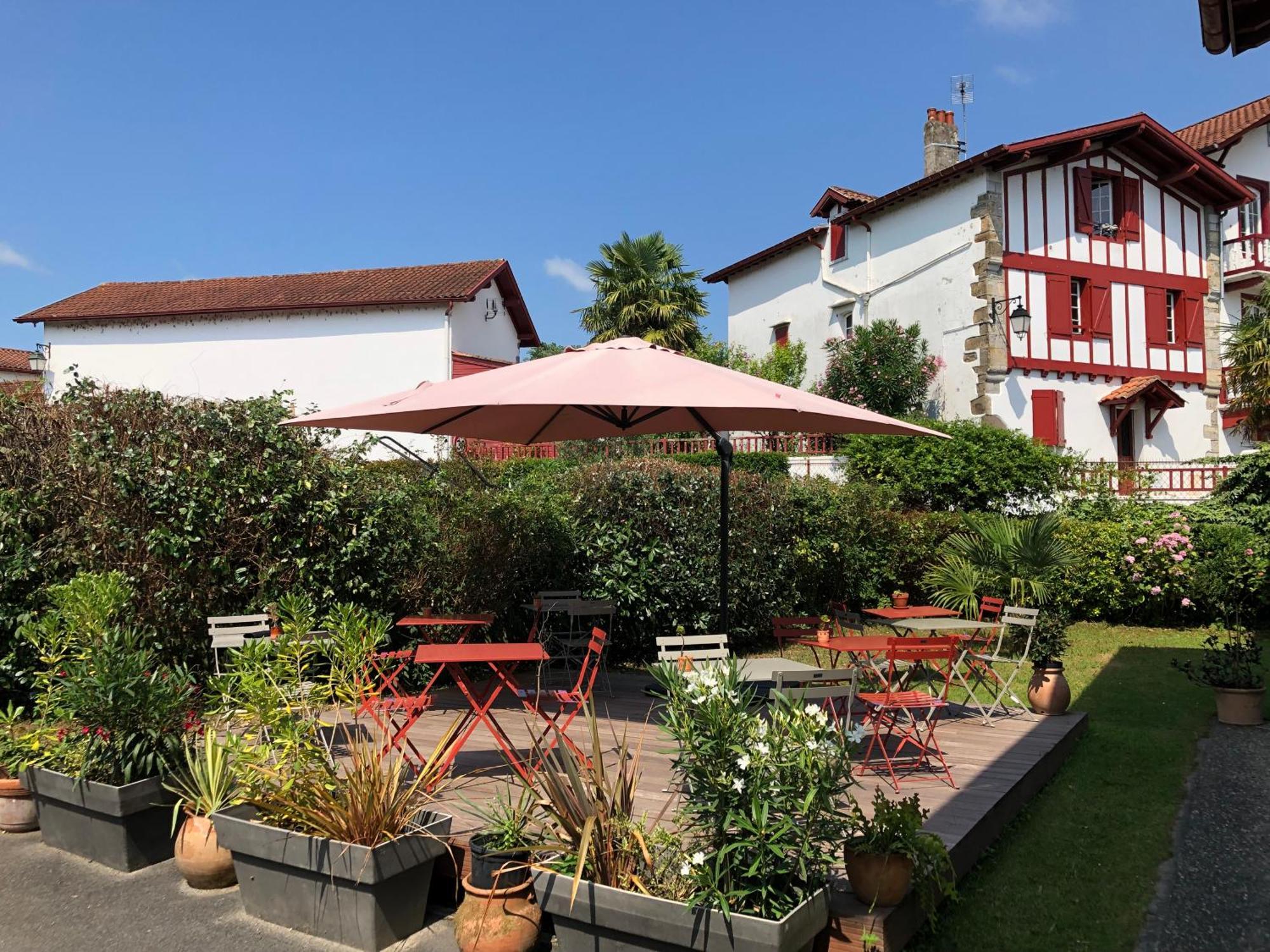 Hotel Ursula Cambo-les-Bains Exterior photo